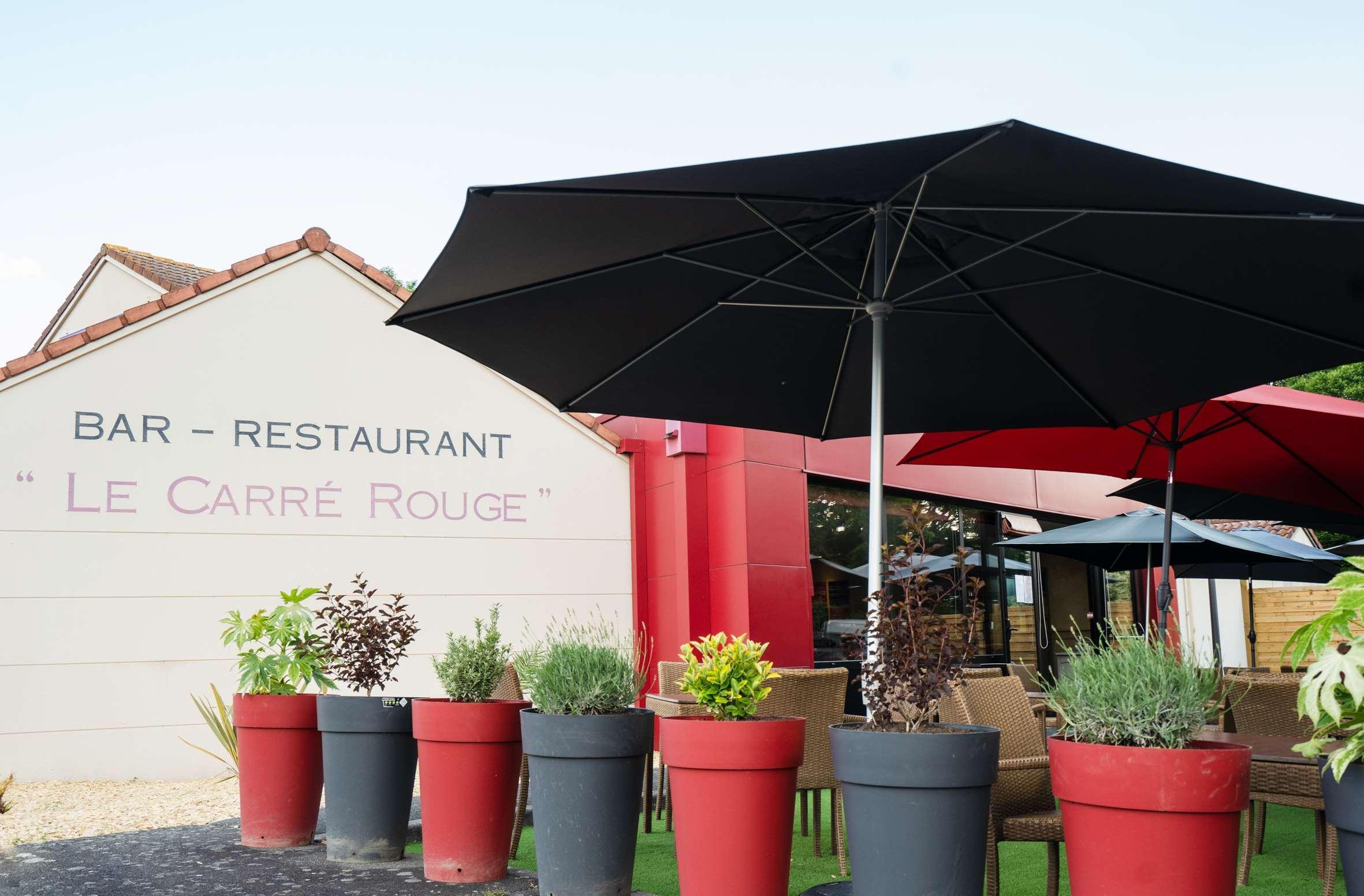Brit Hotel Essentiel Cholet Exterior photo